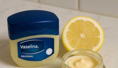 Mi abuela lo juraba: Mezcla dos ingredientes con vaselina y úsalo a diario para eliminar las arrugas para siempre.
