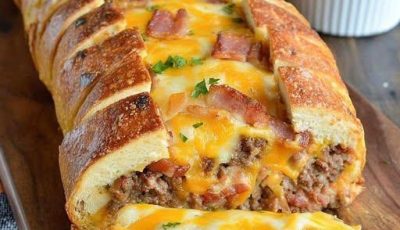 Cazuela de pan del chef desordenada