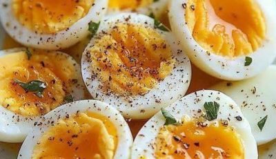 Receta perfecta de huevos pasados ​​por agua con yemas doradas
