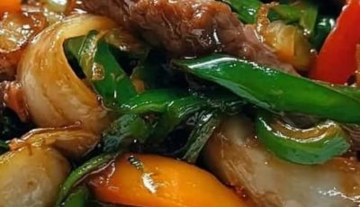 Savory Chinese-Style Sliced Beef with Caramelized Onions in Rich Soy Garlic
